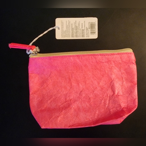 Beauty Counter Makeup Bag - Picture 3 of 3